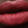 Ανταλλακτικό κραγιόν Prada Monochrome Hyper Matte – B03 – Mahogany Ανταλλακτικό κραγιόν Prada Monochrome Hyper Matte – B03 – Mahogany