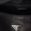 Δερμάτινη τσάντα ώμου Prada Explore Δερμάτινη τσάντα ώμου Prada Explore