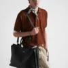 Δερμάτινη τσάντα Prada Buckle με διπλή ζώνη Δερμάτινη τσάντα Prada Buckle με διπλή ζώνη