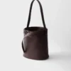 Δερμάτινη τσάντα Prada Buckle με ζώνη Δερμάτινη τσάντα Prada Buckle με ζώνη