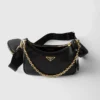 Δερμάτινη τσάντα Prada Re-Edition 2005 Δερμάτινη τσάντα Prada Re-Edition 2005