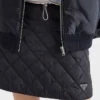 Ελαφριά, καπιτονέ μίνι φούστα από Re-Nylon Ελαφριά, καπιτονέ μίνι φούστα από Re-Nylon