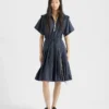 Ελαφρύ φόρεμα midi από Re-Nylon Ελαφρύ φόρεμα midi από Re-Nylon