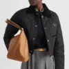 Ελαφρύ κοντό μπουφάν από Re-Nylon Ελαφρύ κοντό μπουφάν από Re-Nylon