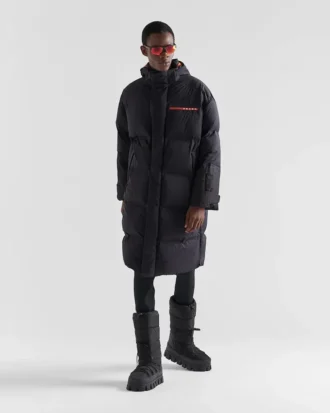 Ελαφρύ παλτό από Re-Nylon