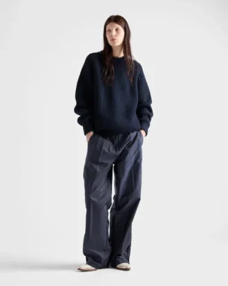 Ελαφρύ παντελόνι από Re-Nylon