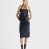 Ελαφρύ τοπ από Re-Nylon Ελαφρύ τοπ από Re-Nylon