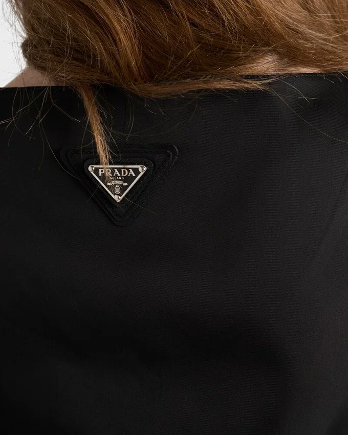 Φόρεμα Re-Nylon χωρίς μανίκια Φόρεμα Re-Nylon χωρίς μανίκια