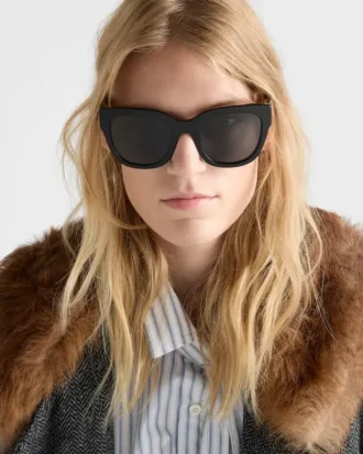 Γυαλιά ηλίου με λογότυπο Prada