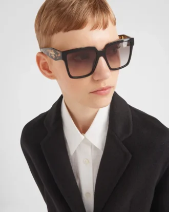 Γυαλιά ηλίου με λογότυπο Prada