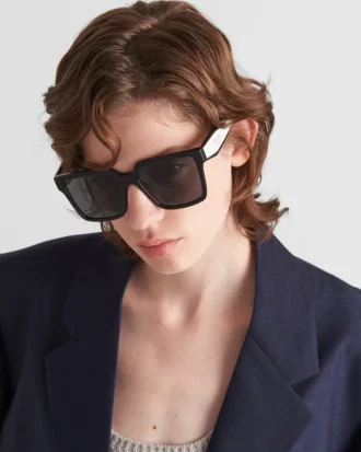 Γυαλιά ηλίου με λογότυπο Prada