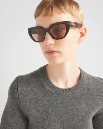 Γυαλιά ηλίου με λογότυπο Prada
