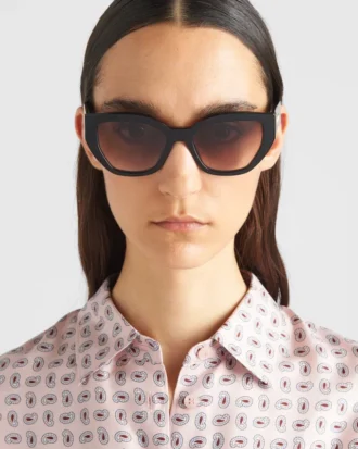 Γυαλιά ηλίου με λογότυπο Prada