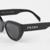 Γυαλιά ηλίου με λογότυπο Prada Γυαλιά ηλίου με λογότυπο Prada