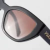 Γυαλιά ηλίου με λογότυπο Prada Γυαλιά ηλίου με λογότυπο Prada