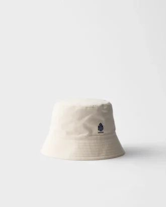 Καπέλο Bucket από παλιά γαμπαρντίνα Καπέλο Bucket από παλιά γαμπαρντίνα