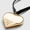 Κολιέ Eternal Gold με μεγάλο μενταγιόν από κίτρινο χρυσό Κολιέ Eternal Gold με μεγάλο μενταγιόν από κίτρινο χρυσό