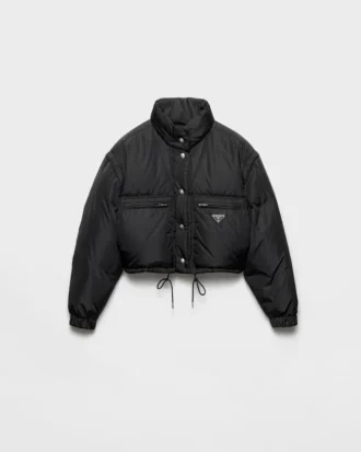 Κοντό μπουφάν από Re-Nylon