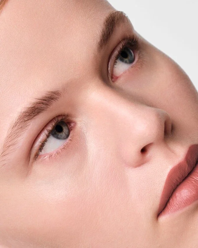 Κραγιόν Prada Monochrome Hyper Matte – B02 – Quartz Κραγιόν Prada Monochrome Hyper Matte – B02 – Quartz