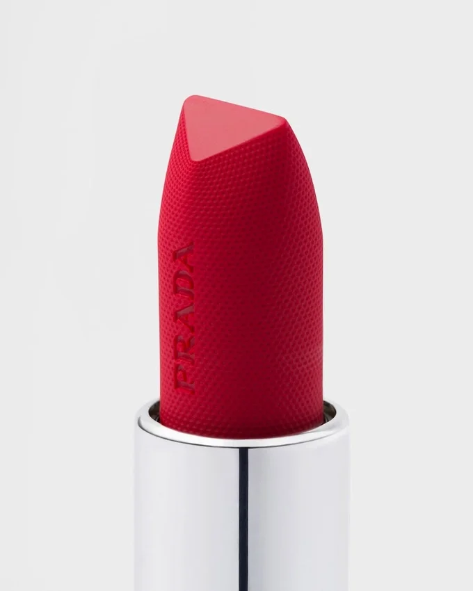 Κραγιόν Prada Monochrome Soft Matte – R127 – Carminio Κραγιόν Prada Monochrome Soft Matte – R127 – Carminio