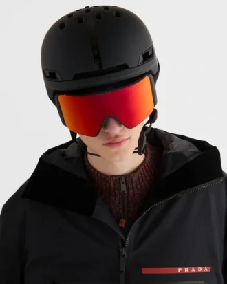 Κράνος χιονιού Prada Linea Rossa by Oakley – Μέγεθος L Κράνος χιονιού Prada Linea Rossa by Oakley – Μέγεθος L