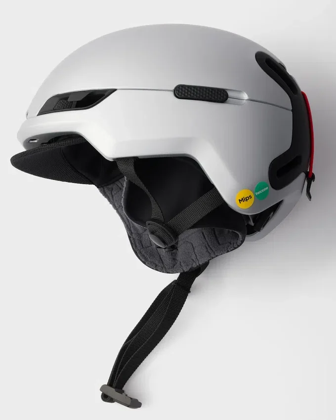 Κράνος χιονιού Prada Linea Rossa by Oakley – Μέγεθος L Κράνος χιονιού Prada Linea Rossa by Oakley – Μέγεθος L