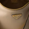 Μεγάλη δερμάτινη τσάντα ώμου Prada Aimae Μεγάλη δερμάτινη τσάντα ώμου Prada Aimae