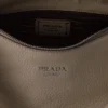 Μεγάλη δερμάτινη τσάντα ώμου Prada Aimae Μεγάλη δερμάτινη τσάντα ώμου Prada Aimae