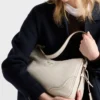 Μεγάλη δερμάτινη τσάντα ώμου Prada Aimae Μεγάλη δερμάτινη τσάντα ώμου Prada Aimae