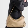 Μεγάλη δερμάτινη τσάντα ώμου Prada Aimae Μεγάλη δερμάτινη τσάντα ώμου Prada Aimae