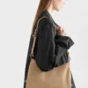 Μεγάλη δερμάτινη τσάντα ώμου Prada Fold Μεγάλη δερμάτινη τσάντα ώμου Prada Fold