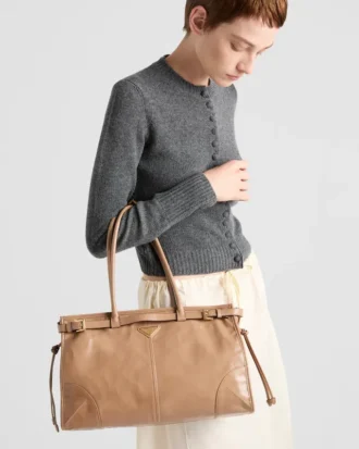 Μεγάλη δερμάτινη τσάντα Prada Bonnie