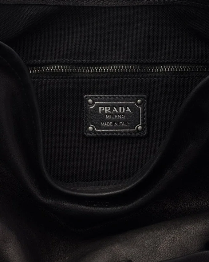 Μεγάλη δερμάτινη τσάντα Prada Route Μεγάλη δερμάτινη τσάντα Prada Route