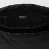 Μεγάλη τσάντα ώμου Prada Traveller με επένδυση από Re-Nylon