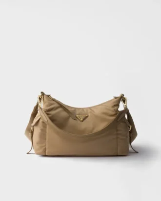 Μεγάλη τσάντα Prada Explore από Re-Nylon και δέρμα