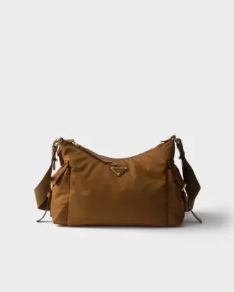 Μεγάλη τσάντα Prada Explore από Re-Nylon και δέρμα