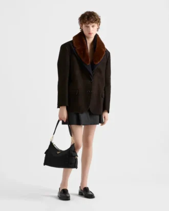 Μεγάλη τσάντα Prada Explore από Re-Nylon και δέρμα