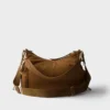 Μεγάλη τσάντα Prada Explore από Re-Nylon και δέρμα Μεγάλη τσάντα Prada Explore από Re-Nylon και δέρμα
