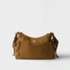 Μεγάλη τσάντα Prada Explore από σουέτ Μεγάλη τσάντα Prada Explore από σουέτ