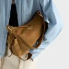 Μεγάλη τσάντα Prada Explore από σουέτ Μεγάλη τσάντα Prada Explore από σουέτ