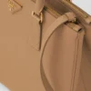 Μεγάλη τσάντα Prada Galleria από δέρμα Saffiano Μεγάλη τσάντα Prada Galleria από δέρμα Saffiano
