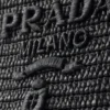 Μεγάλη τσάντα tote με πλεκτό σχέδιο και λεπτομέρειες από δέρμα Μεγάλη τσάντα tote με πλεκτό σχέδιο και λεπτομέρειες από δέρμα