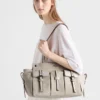 Μεγάλη τσάντα tote Prada Route από καμβά και δέρμα Μεγάλη τσάντα tote Prada Route από καμβά και δέρμα