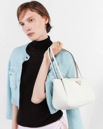 Μεσαίου μεγέθους δερμάτινη τσάντα ώμου Prada Darling