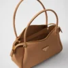 Μεσαίου μεγέθους δερμάτινη τσάντα ώμου Prada Darling Μεσαίου μεγέθους δερμάτινη τσάντα ώμου Prada Darling