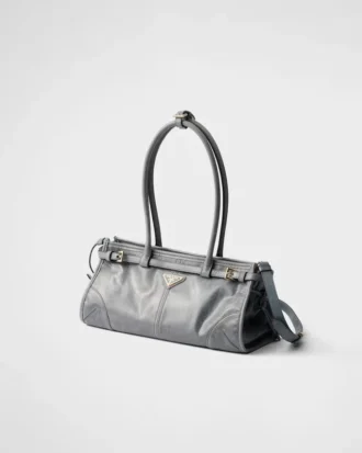 Μεσαίου μεγέθους δερμάτινη τσάντα Prada Bonnie