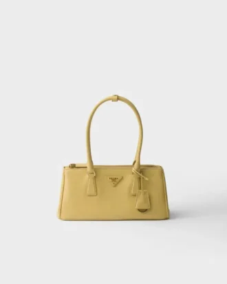 Μεσαίου μεγέθους δερμάτινη τσάντα Prada Galleria