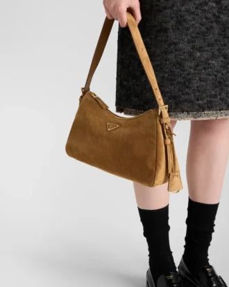 Μεσαίου μεγέθους τσάντα ώμου Prada Aimae από σουέτ