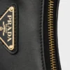 Μικρή δερμάτινη τσάντα ώμου Prada Arqua Μικρή δερμάτινη τσάντα ώμου Prada Arqua