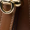 Μικρή δερμάτινη τσάντα ώμου Prada Arqua Μικρή δερμάτινη τσάντα ώμου Prada Arqua